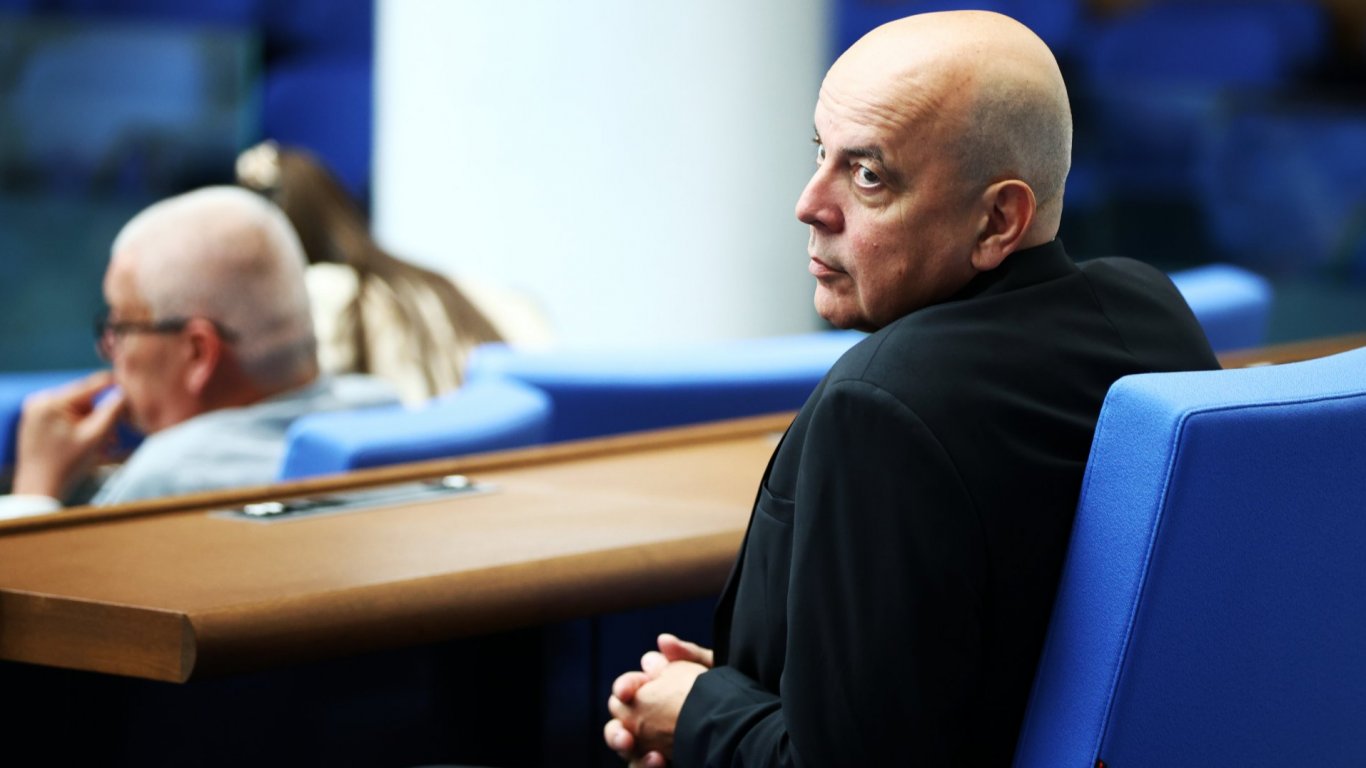 Парламентът преизбра Антоан Гечев за председател на Държавна агенция