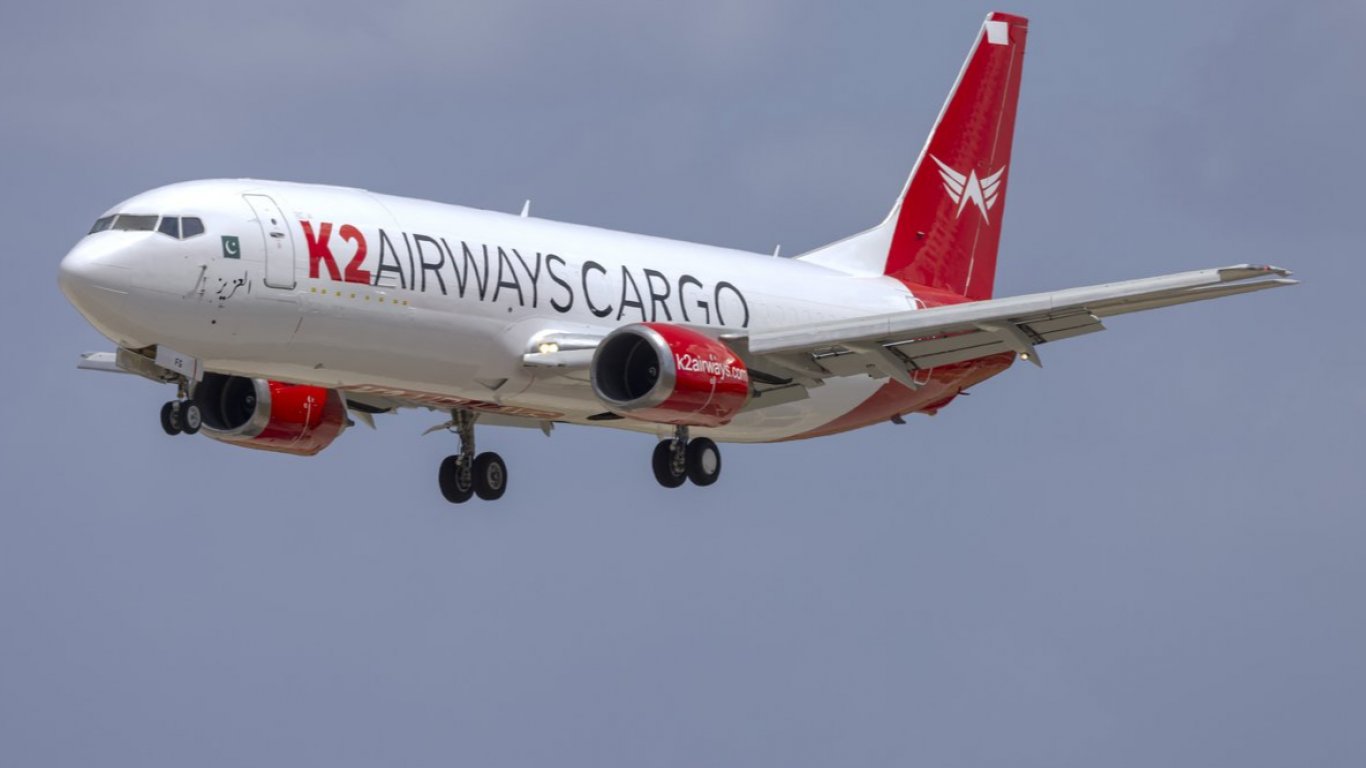 Товарен самолет Боинг 737 се разби над Арабско море