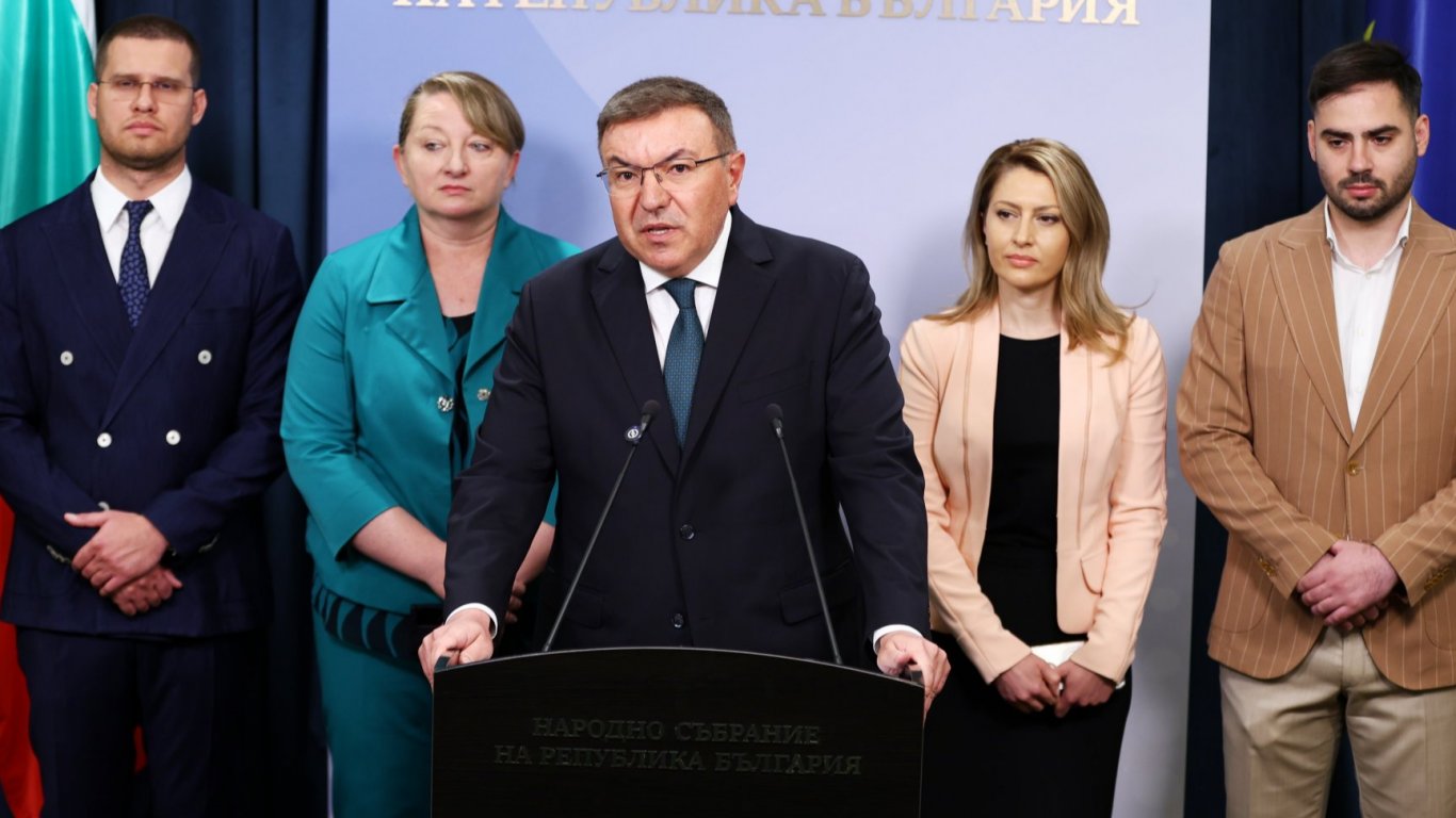 Парламентарната група на ГЕРБ СДС предстои да внесе законопроект в