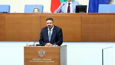 Кирил Вълчев поиска повече пари за медиите: Журналистите днес играят ролята на учителите