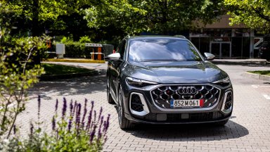 Новото Audi SQ5 Sportback има таланта да изпълнява две роли (видео)