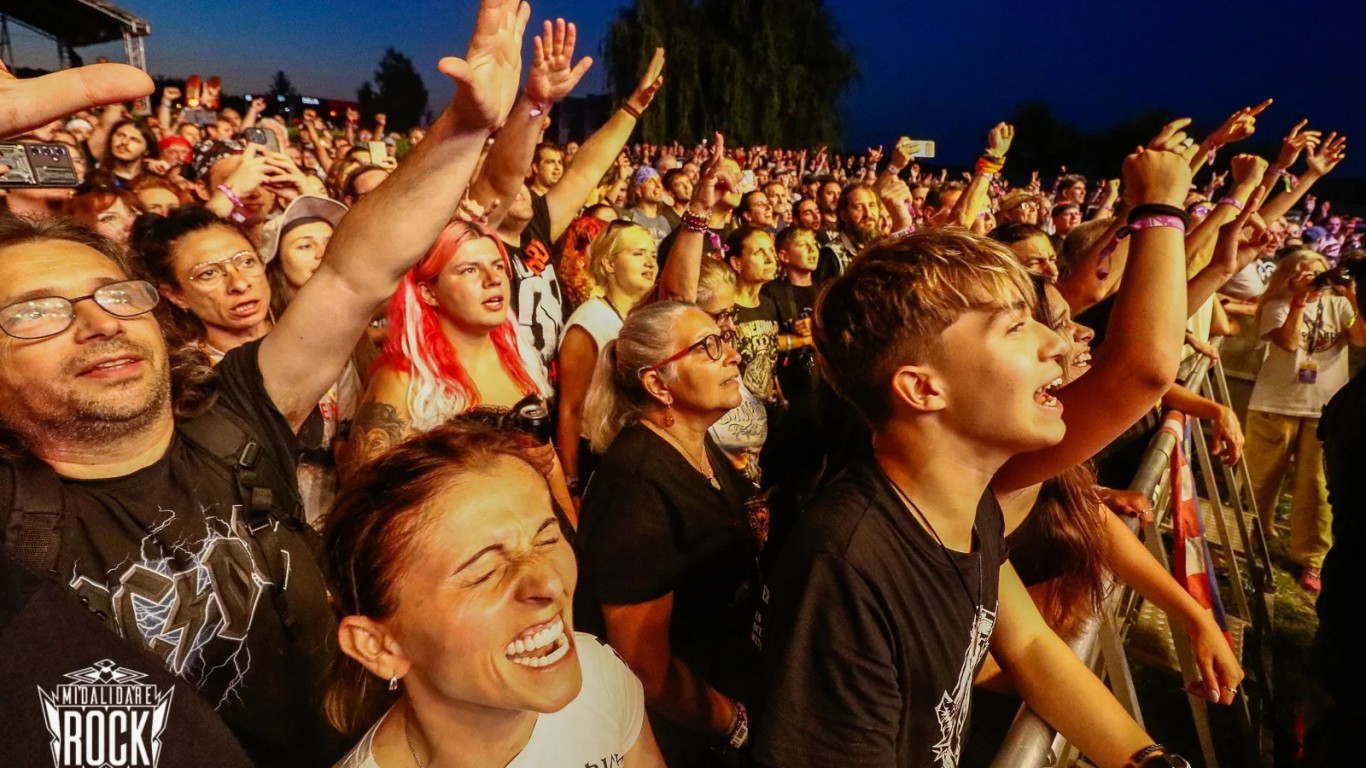 Midalidare Rock: Вторият фестивален ден привлече значителна публика