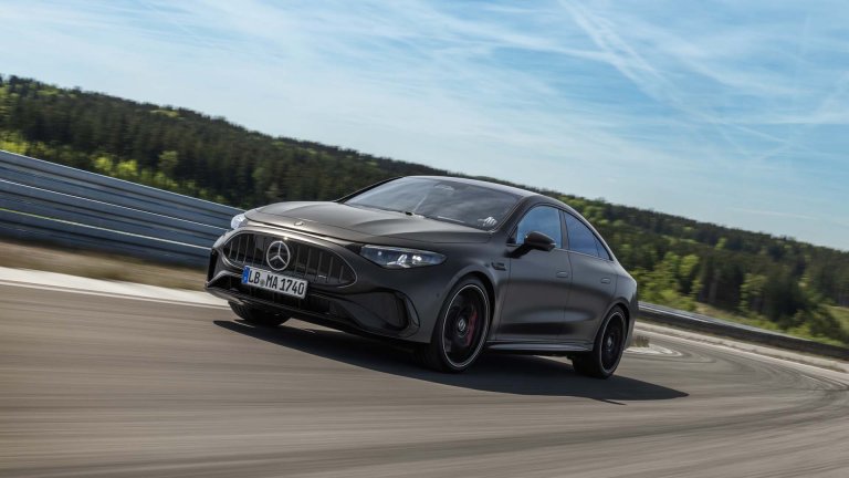 Новият Mercedes-AMG CLA 45 4Matic+ спринтира до 100 км/ч за 2,7 секунди