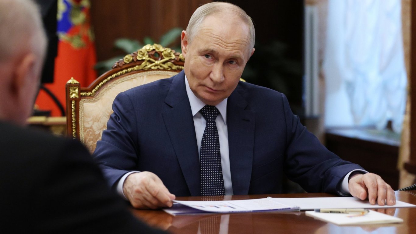 Руският президент Владимир Путин обяви засилване на ответните действия срещу Украйна
