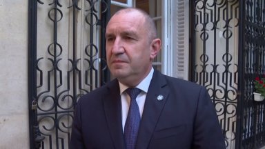 Радев отказал да влезе в "коалиция на желаещите" за Украйна, защото мястото ни не е там