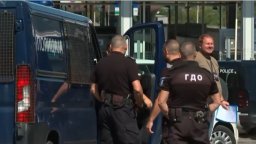 Банкерът Стоян вече е в България, предаде се на властите