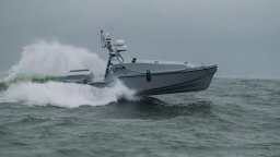 Морски дронове с AI на САЩ поразиха иранска военноморска база (видео)