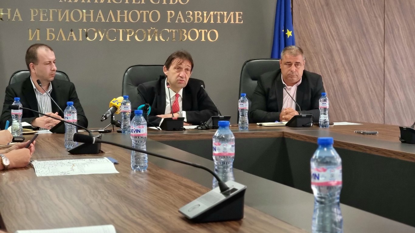 На 14 юли 2026 г министърът на регионалното развитие и
