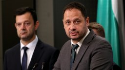 Петър Витанов за позициите за Украйна: Съвсем нормално е дипломацията да бъде многопластова