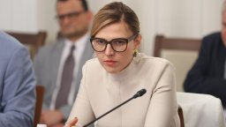 МВнР: Петрова не е подписвала да ангажира България в коалиция на желаещите за Украйна