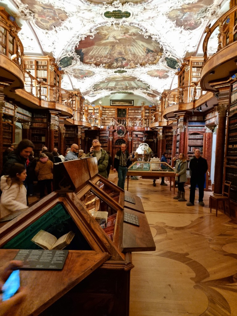 Книжовна традиция и барок