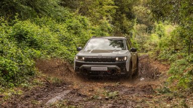 Новият Jeep Compass 4xe достигна до сърцето на Сардиния (снимки и видео)