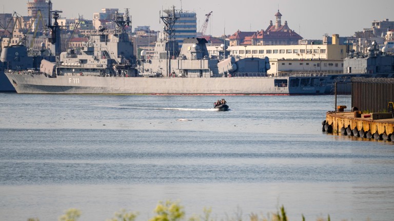Удари на Русия и Украйна по кораби в Черно море вдигат цената на пшеницата
