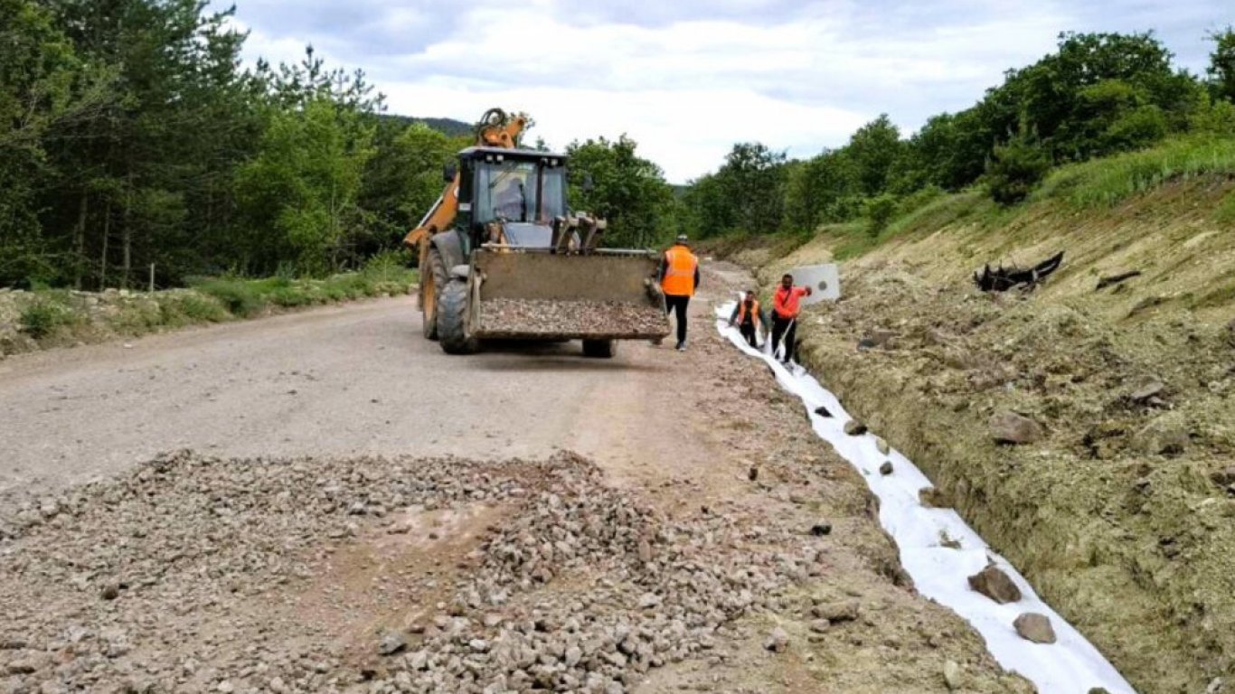 Възобновяват ремонта на Дюлинския проход, прогнозен срок за приключване – средата на 2027 г.