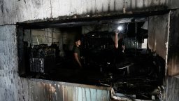 Еврейски заселници с маски на лицето подпалили джамия на Западния бряг