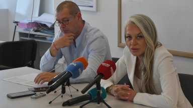 НАП отстрани двамата инспектори, които си поискали 300 евро от собственик на минимаркет