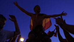 13-годишно момче загина в Испания по време на честванията на Световното първенство (видео)