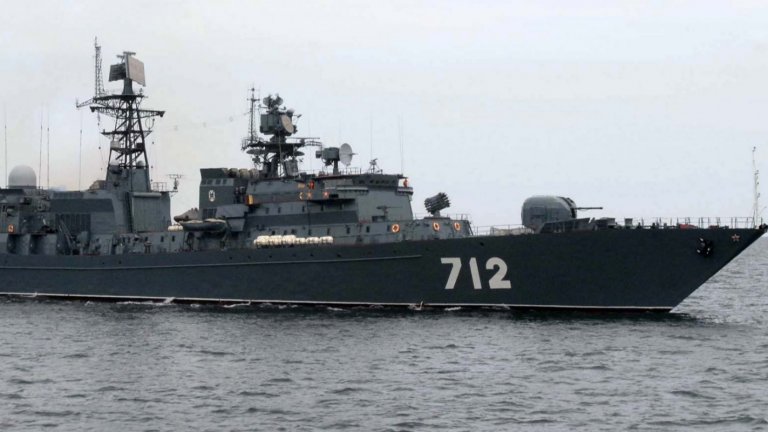 Руската фрегата "Неустрашими" проведе внезапно учение със стрелби в Ламанша