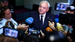 Демерджиев отвърна на ДПС: Не съм забогатял със стотици милиони в НС, години съм се трудил