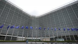 ЕС отново разреши сканирането на чатове за сексуално насилие над деца