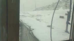 Сняг валя на Мусала