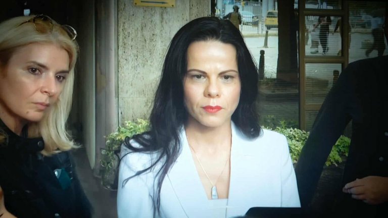 Министър Ивкова: Кабинетът не се отказва от строежа на Националната детска болница