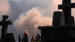 Пожарите в Испания и Франция се сляха в небето: Димът над Мадрид достигна Бордо, над 267 000 души са евакуирани