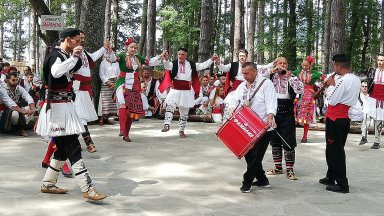 Фестивалът на носията в Жеравна тази година ще бъде посветен на 150 години от Априлското въстание