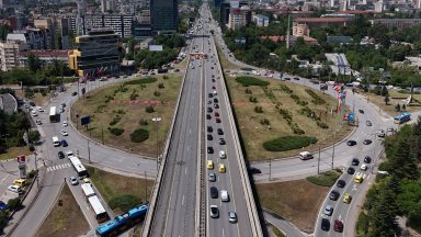Изтеглиха автобуса, който катастрофира в насрещното на "Цариградско шосе"