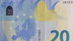 Можете да посетите всеки мост на гърба на евробанкнотите – и всички те са в един град
