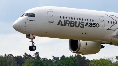 Airbus извърши 24-часов полет без кацане от Австралия до Франция (видео)