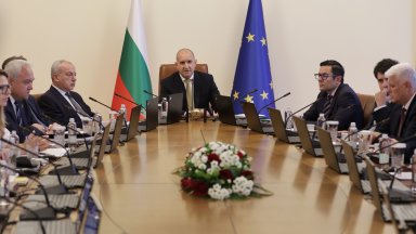 "Галъп": Кабинетът "Радев" запазва висока подкрепа от 42% през първите си 100 дни 