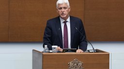 МО започва мащабно преструктуриране на военноремонтния завод "Терем – Хан Крум"
