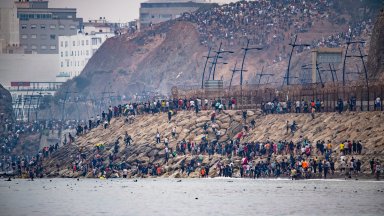 Тръмп предупреди САЩ с кадрите от Сеута, Европа поиска по-строг контрол на границите