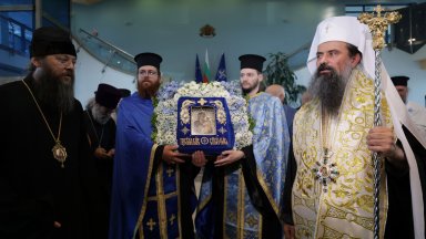 Чудотворната Хавайска икона на Пресвета Богородица пристигна в България (снимки)