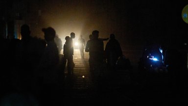 Куба потъна в мрак след срив на мрежата