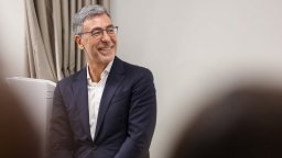 Вълчев: Политиката е кръстоска между кални бани и мазни борби, Йотова постъпи най-мъжки