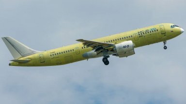 Русия тества първия си нов пътнически самолет с изцяло свои компоненти (видео + снимки)