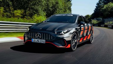 Mercedes-AMG CLA 45 постави нов рекорд на пистата „Нюрбургринг“