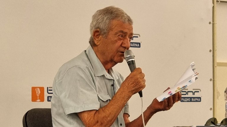 Стефан Цанев: Със свободния стих променихме стила на българската поезия