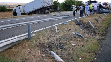За изминалото денонощие в страната 21 души са ранени в катастрофи