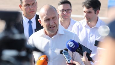 Радев за случая в Банско: Призовавам гостите на България да не рушат и да спазват благоприличие