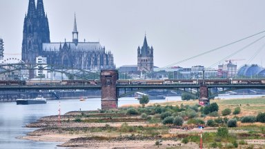 Ниските нива на Рейн оскъпяват допълнително горивата в Германия