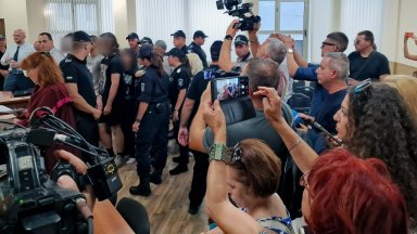Само задържаните за убийството на Георги момичета искат свобода