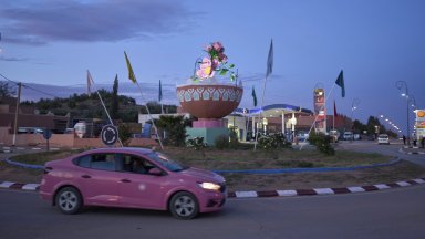 Осъдиха таксиметрови шофьори в Мароко, карали мароканци до границата със Сеута