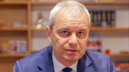 Костадинов за дрона край Кардам: Украински, руски или ирански е апаратът?