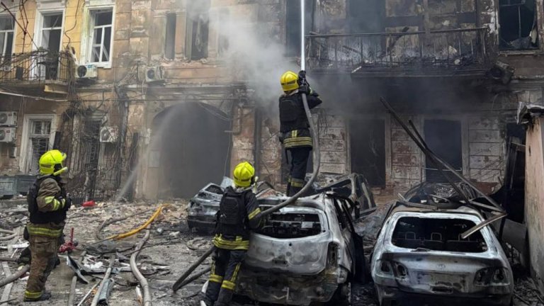 Украйна съобщи за над 10 загинали при руски удари в Киевска и Херсонска област