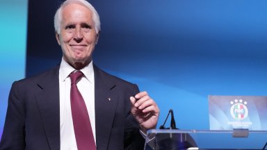 Президентът на италианския футбол призна, че Пирло е отрязан заради връзките с Русия