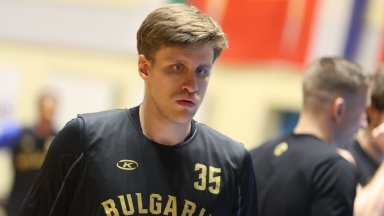 Баскетболният национал Иван Aлипиев подписа с шампиона Балкан