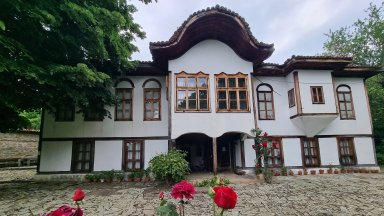 Юбилейна изложба на Руси Куртлаков ще бъде открита на 15 август в Жеравна